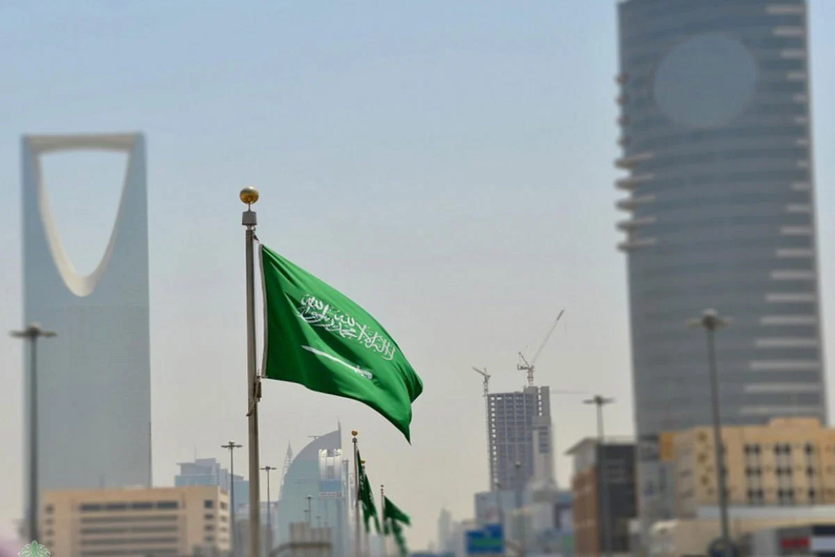 كم اقل عدد ساعات في الترم جامعة الملك عبد العزيز
