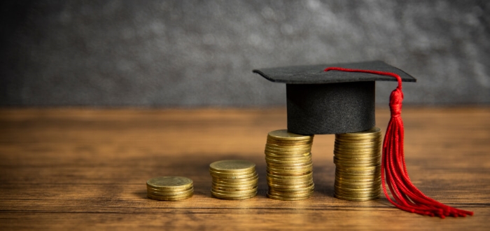 كم مكافأة طلاب الامتياز جامعة الملك سعود؟  متى يحرم الطالب من المكافأة؟